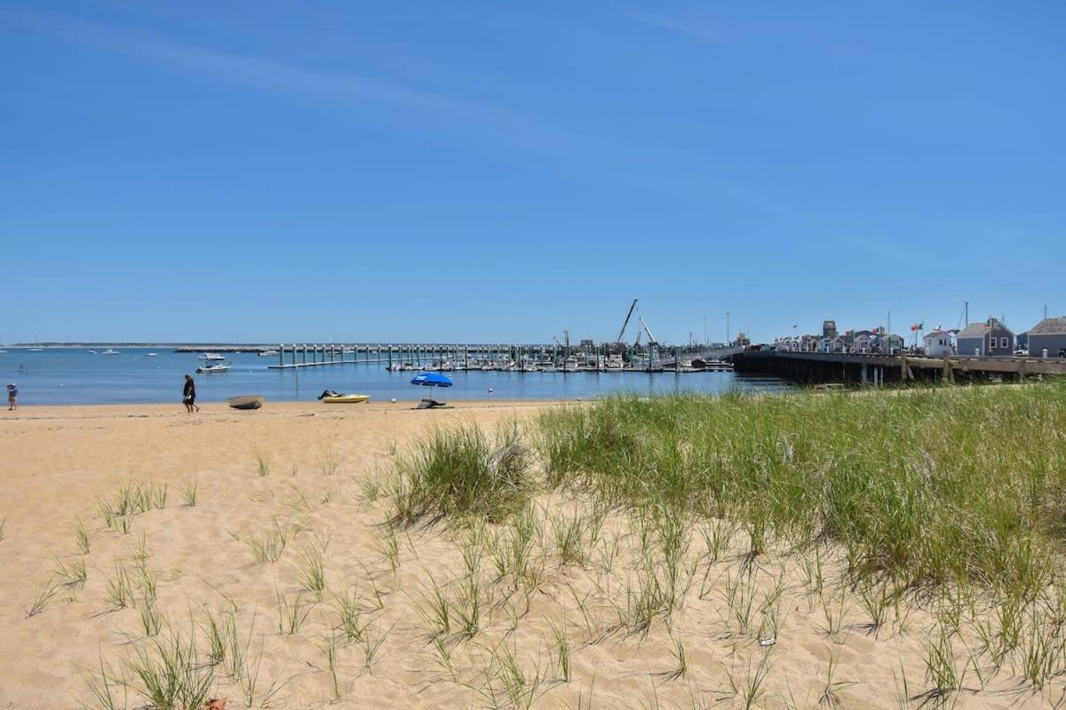 Center Of Town Steps Away Private Deck Appartement Provincetown Buitenkant foto