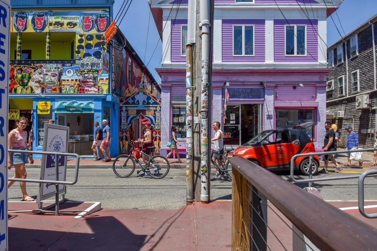 Center Of Town Steps Away Private Deck Appartement Provincetown Buitenkant foto